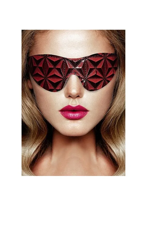 Маска на глаза закрытого типа (повязка) Luxury Eye Mask