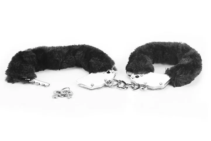 наручники декоративные lovetoy fetish pleasure fluffy handcuffs, черные в Москве