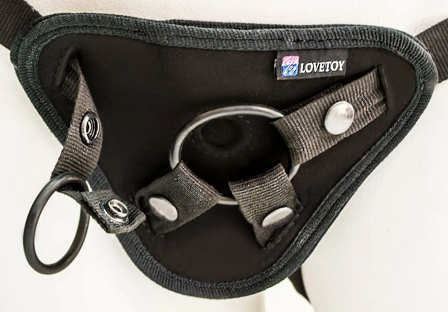комплект lovetoy uni strap 6 harness best of all, 2 насадки в Москве