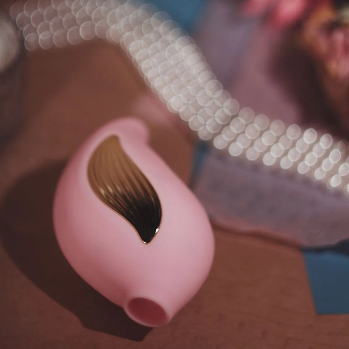 вибромассажер птичка с функцией всасывания, розовый в Москве