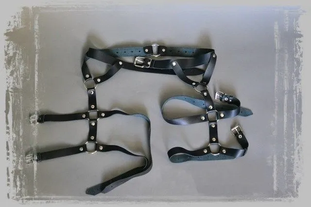 Эротическое бондажный комплект подиум черный, размер s в Москве