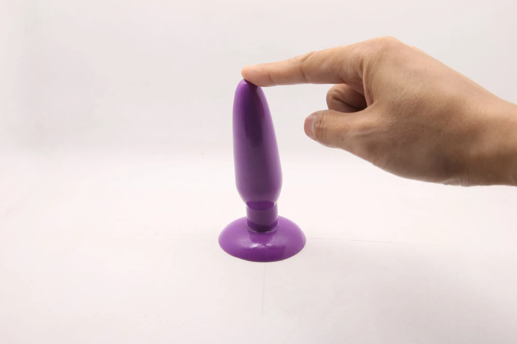 анальная пробка с присоской 3,7 см purple bi-017001r в Москве