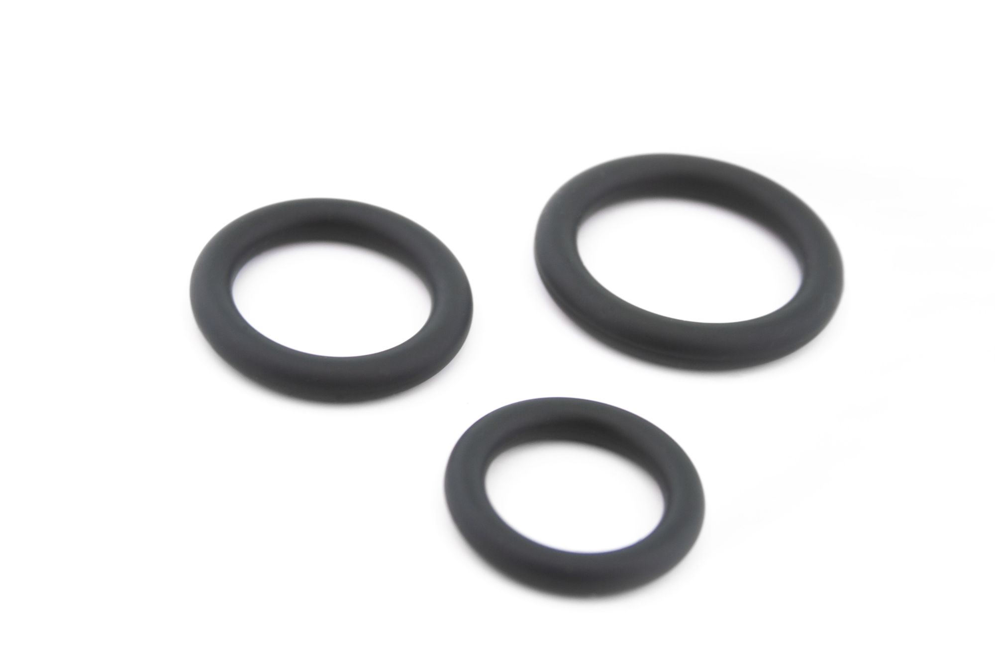 набор из трех эрекционных колец no.25 - cockring set - grey в Москве
